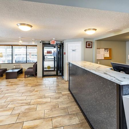 Econo Lodge Miramichi Zewnętrze zdjęcie