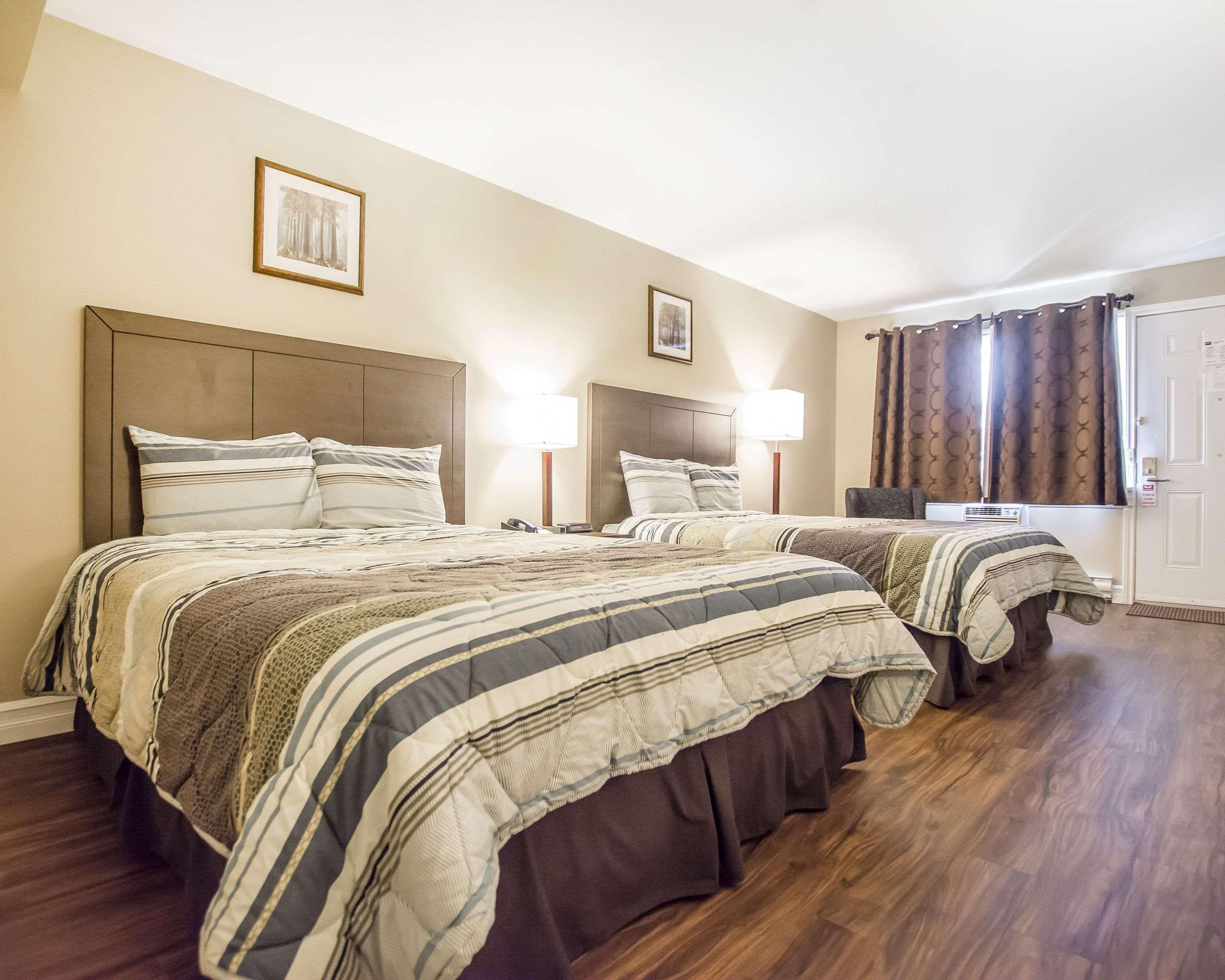 Econo Lodge Miramichi Zewnętrze zdjęcie