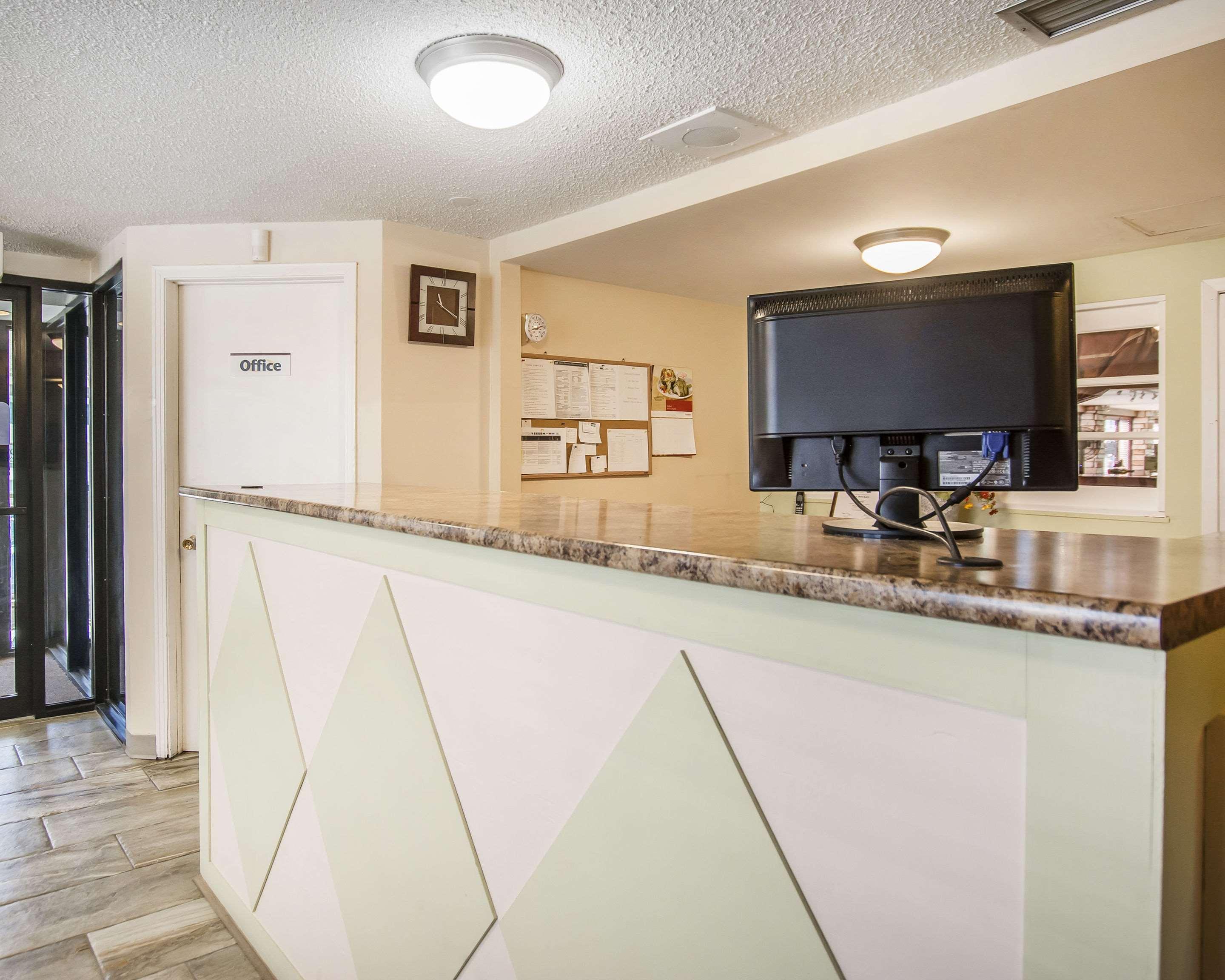 Econo Lodge Miramichi Zewnętrze zdjęcie