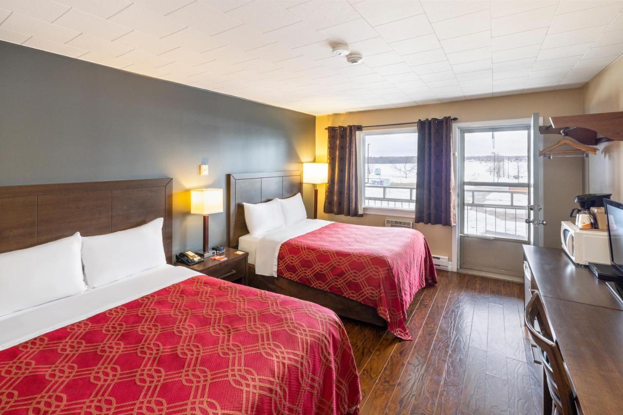 Econo Lodge Miramichi Zewnętrze zdjęcie