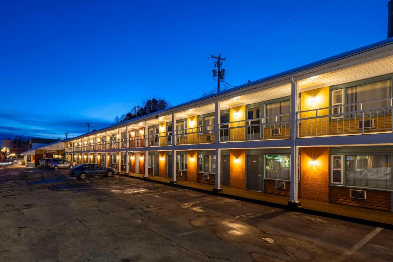 Econo Lodge Miramichi Zewnętrze zdjęcie