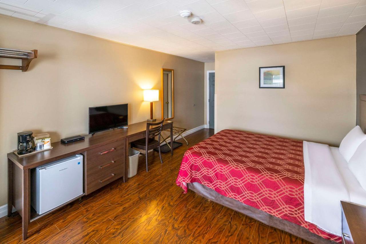 Econo Lodge Miramichi Zewnętrze zdjęcie