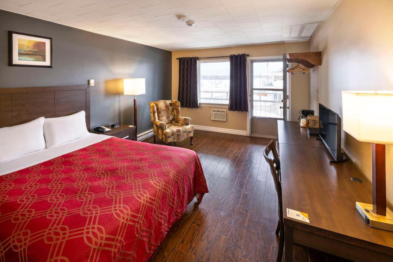 Econo Lodge Miramichi Zewnętrze zdjęcie
