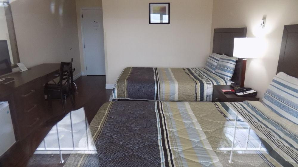 Econo Lodge Miramichi Zewnętrze zdjęcie
