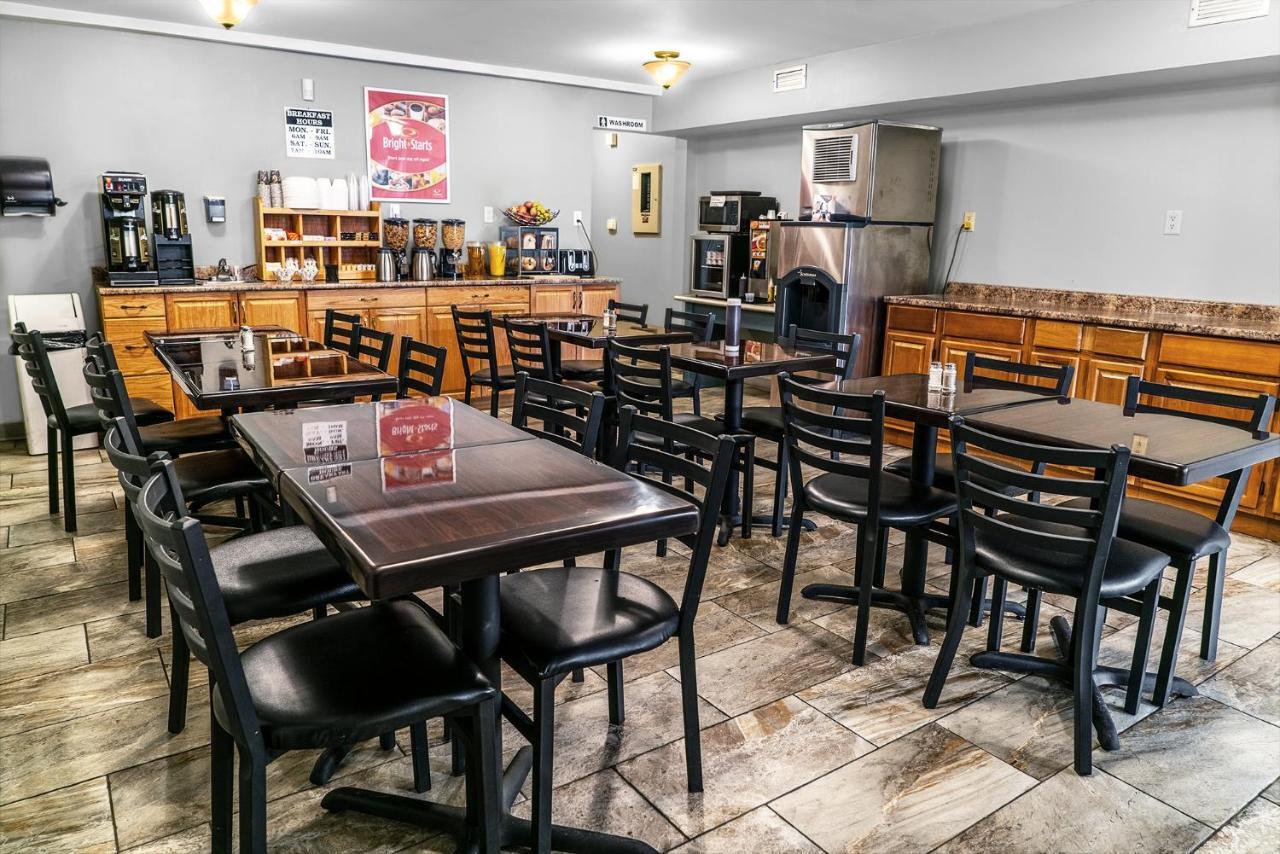 Econo Lodge Miramichi Zewnętrze zdjęcie